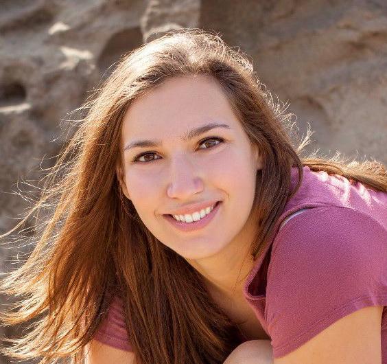 Roseburg Teen Wins Scholarship In Distinguished Young Women Finals Roseburg Nrtoday Com