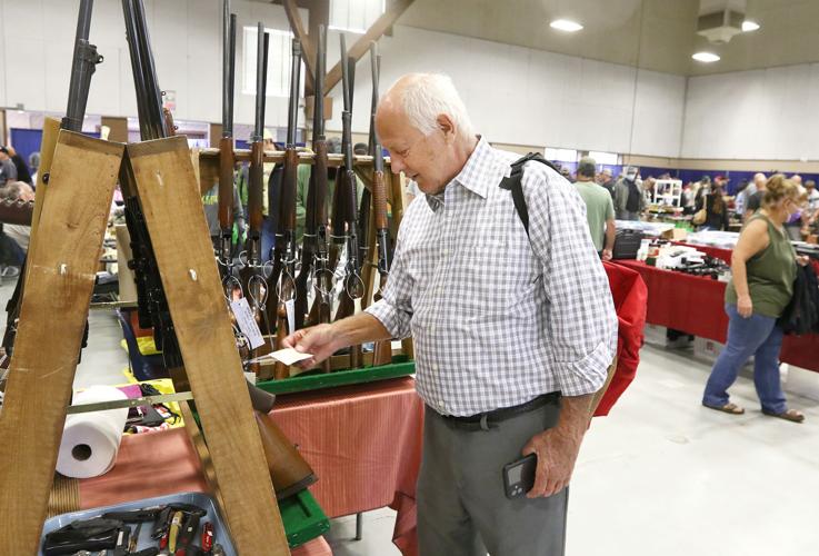 Roseburg Gun & Knife Show draws a crowd at Douglas County ...