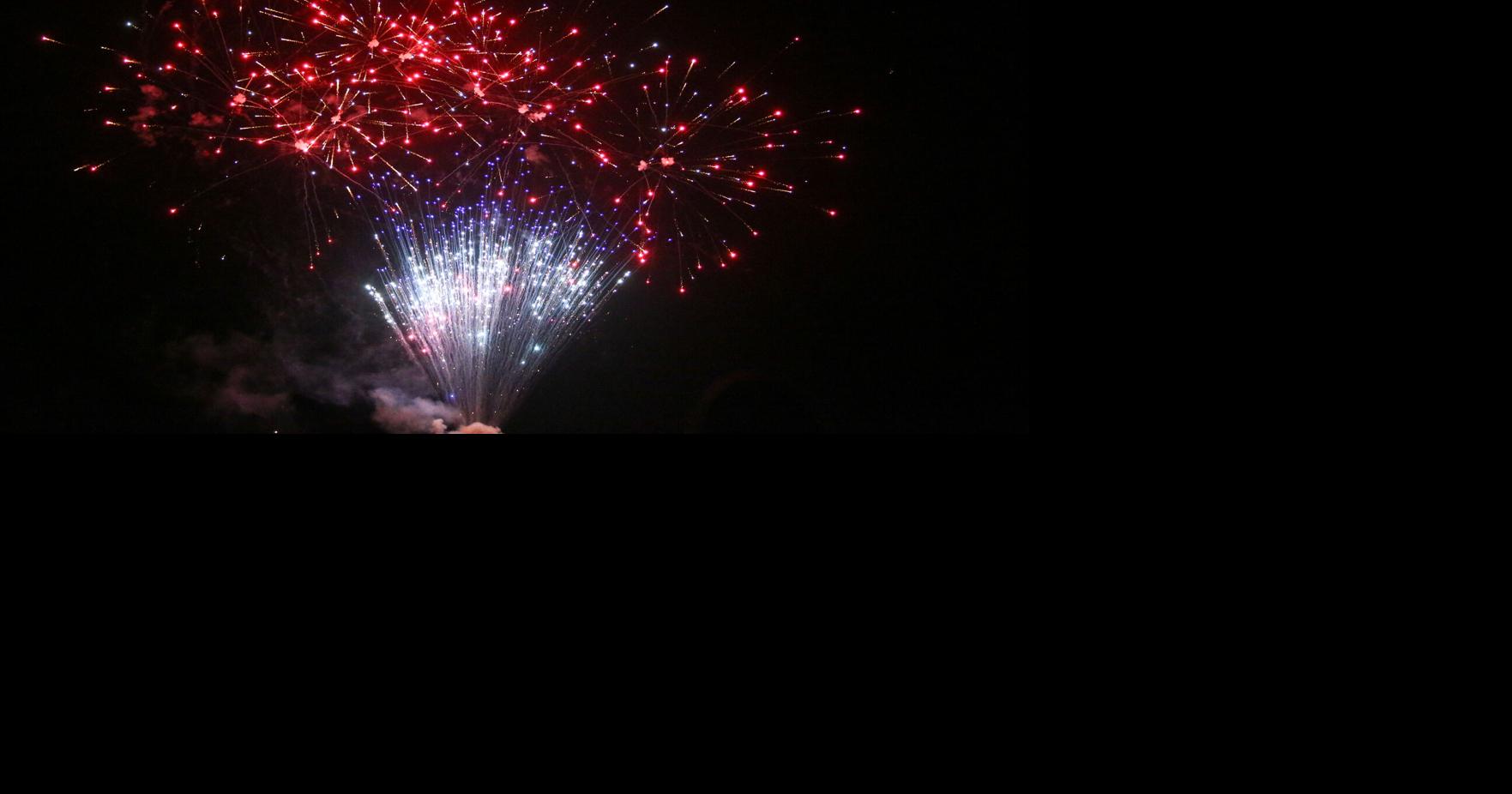 Diamond Lake Resort hosts live band, food trucks, many people for Fourth of July weekend