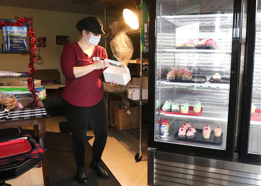 Candy, cookies, flowers selling well for Valentine's Day ...