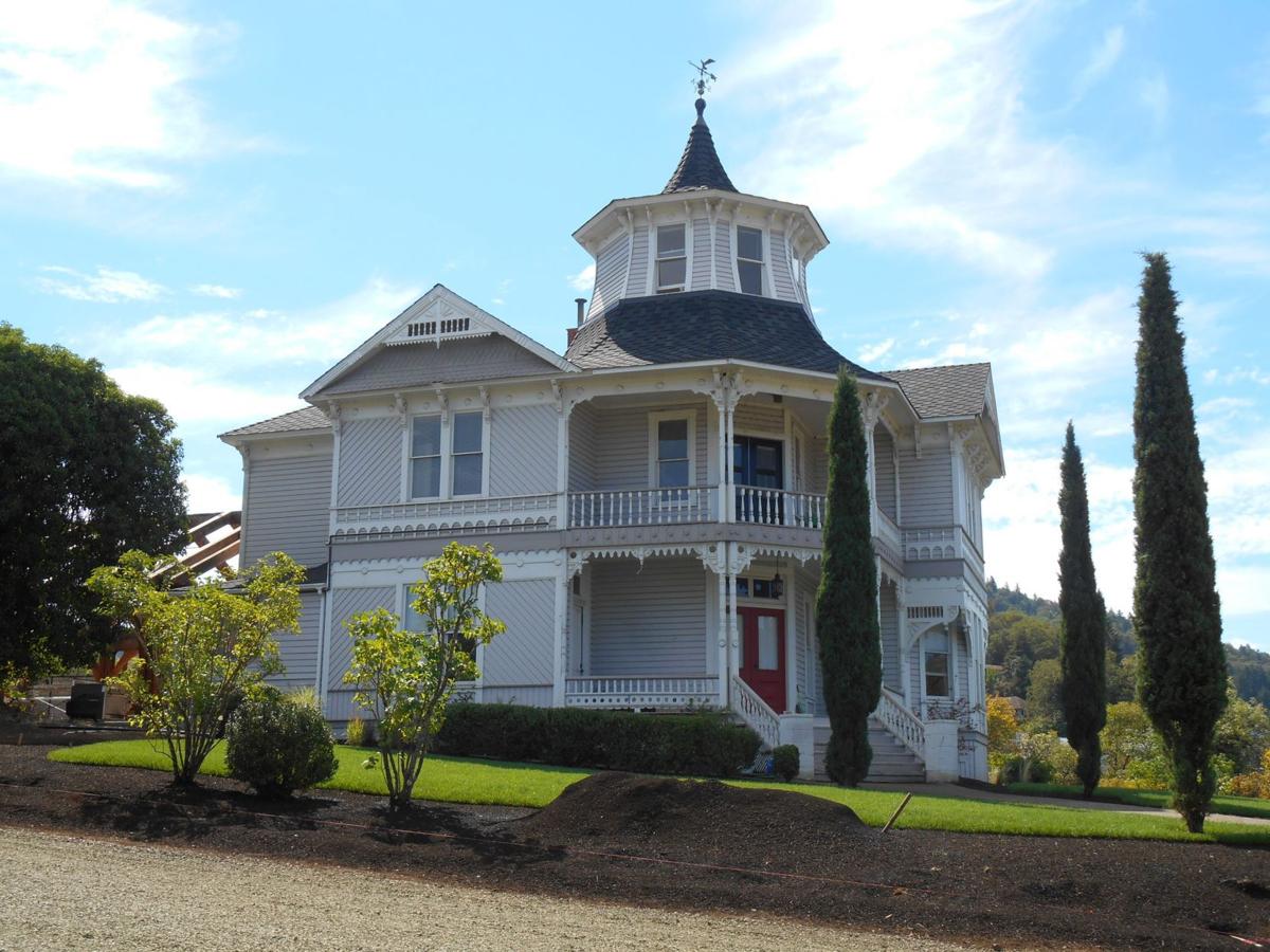 Parrott House starts new journey as restaurant Roseburg