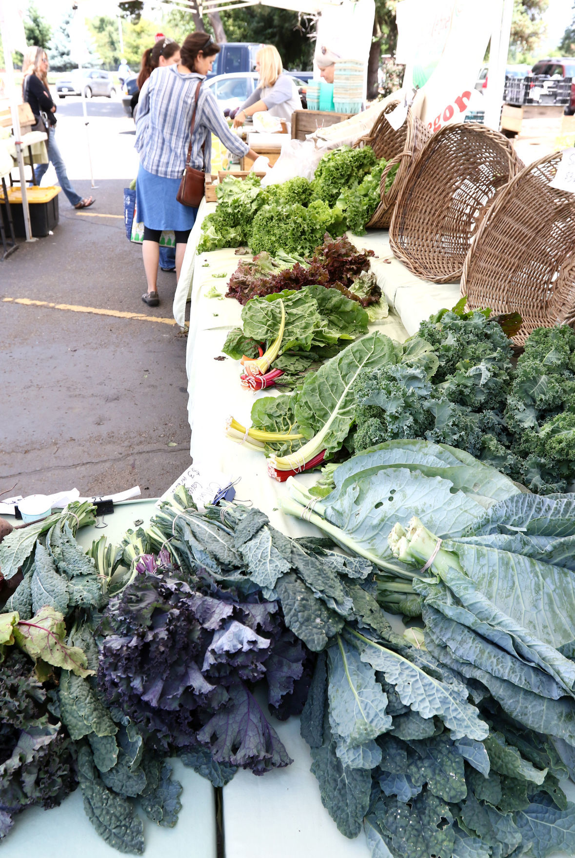 Umpqua Valley Farmers Market 'really kicking now' Roseburg