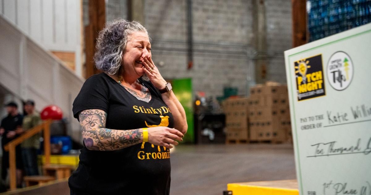 Stinky Dog Grooming Wins 10 000 At Umpqua Growth Talks Pitch Night stinky-dog-grooming-wins-10-000-at-umpqua-growth-talks-pitch-night