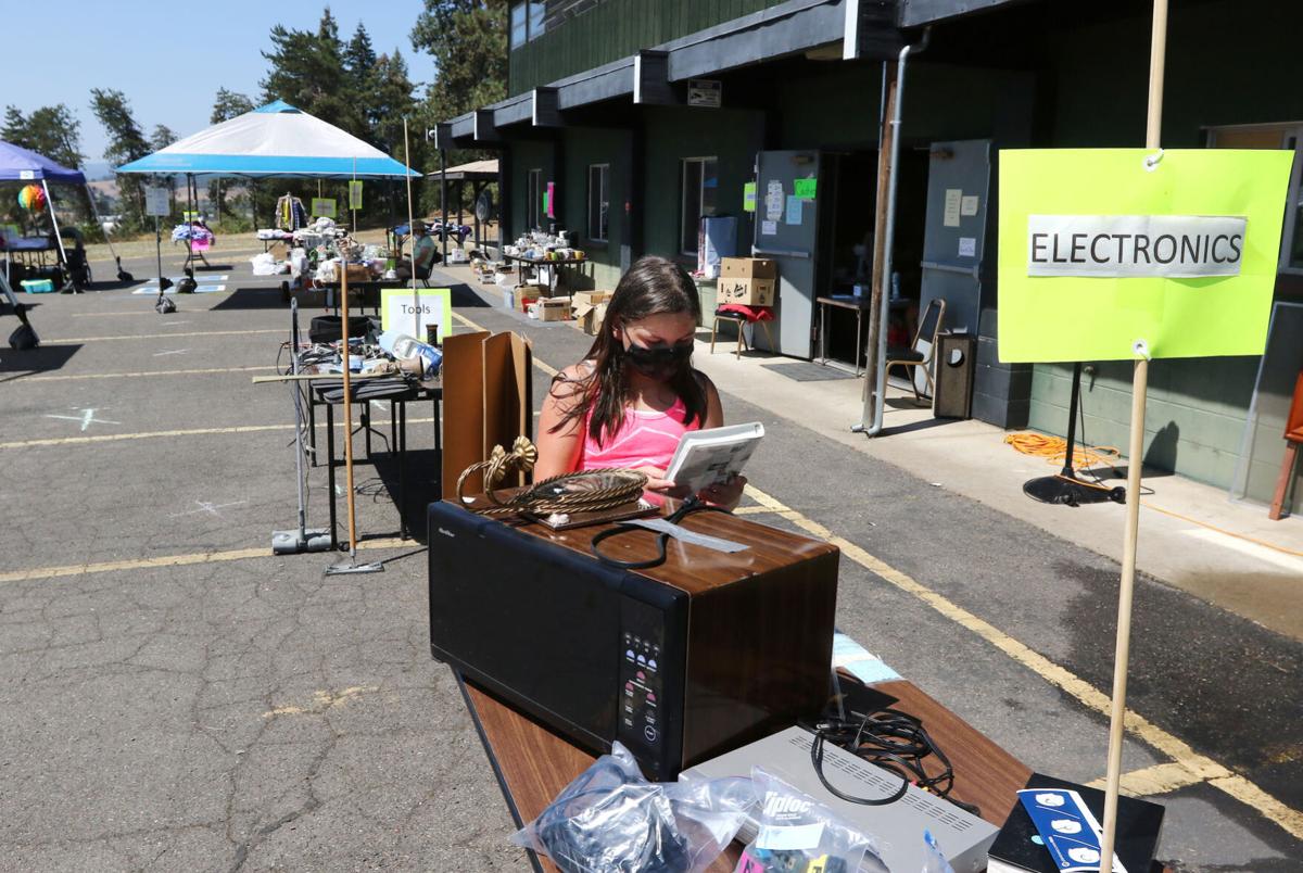 Sutherlin Oakland Yard Sales Stay Busy Despite Sizzling Heat Douglas County Nrtoday Com A garage sale (also known as a yard sale, tag sale, moving sale and by many other names) is an informal event for the sale of used goods by private individuals. sutherlin oakland yard sales stay busy