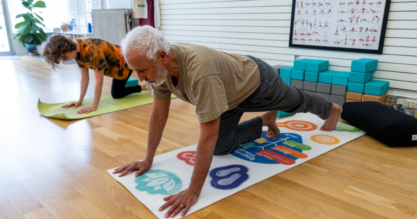 Thrive Umpqua partners with yoga studio to provide wellness breaks - Vimarsana News