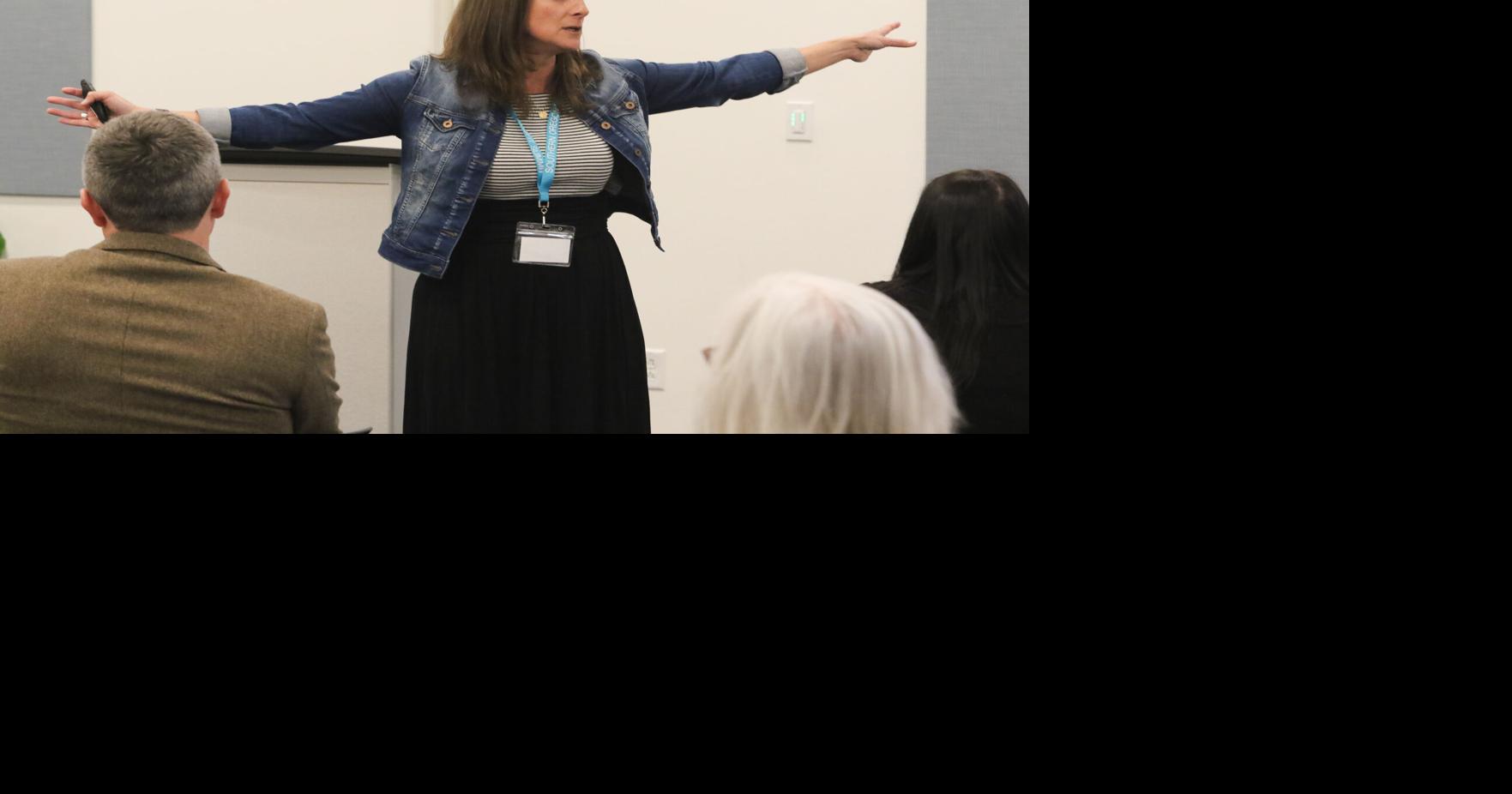 69d6a2905e9e6.image.jpg?crop=1763,926,0,