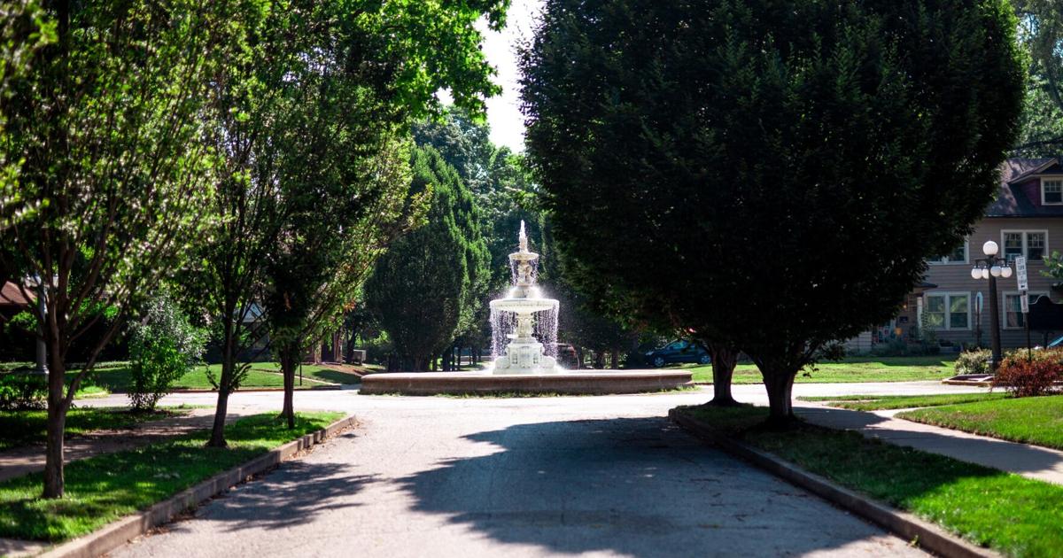 Be part of Woodruff Place Neighborhood Walking Tours