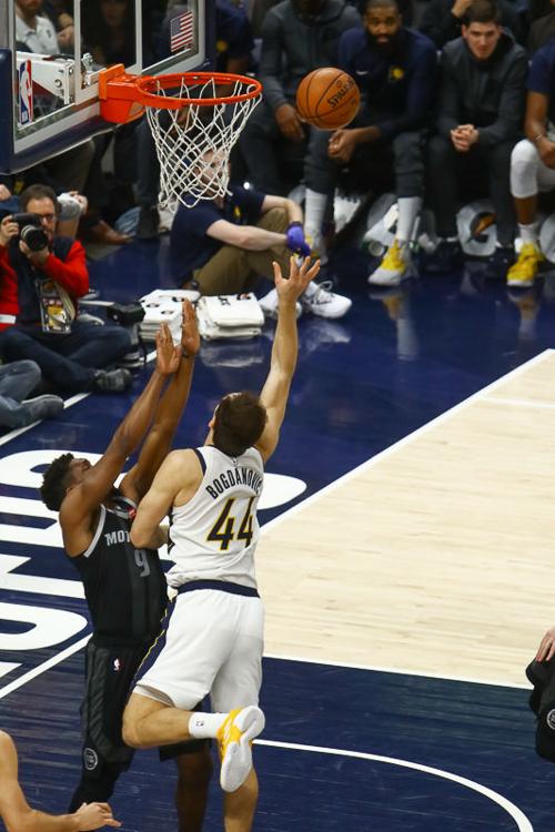 Bojan Bogdanovic (44) Pacers Forward