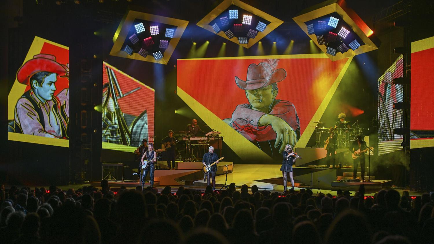 The Chicks deliver on rescheduled show at Ruoff Music Center | Review ...