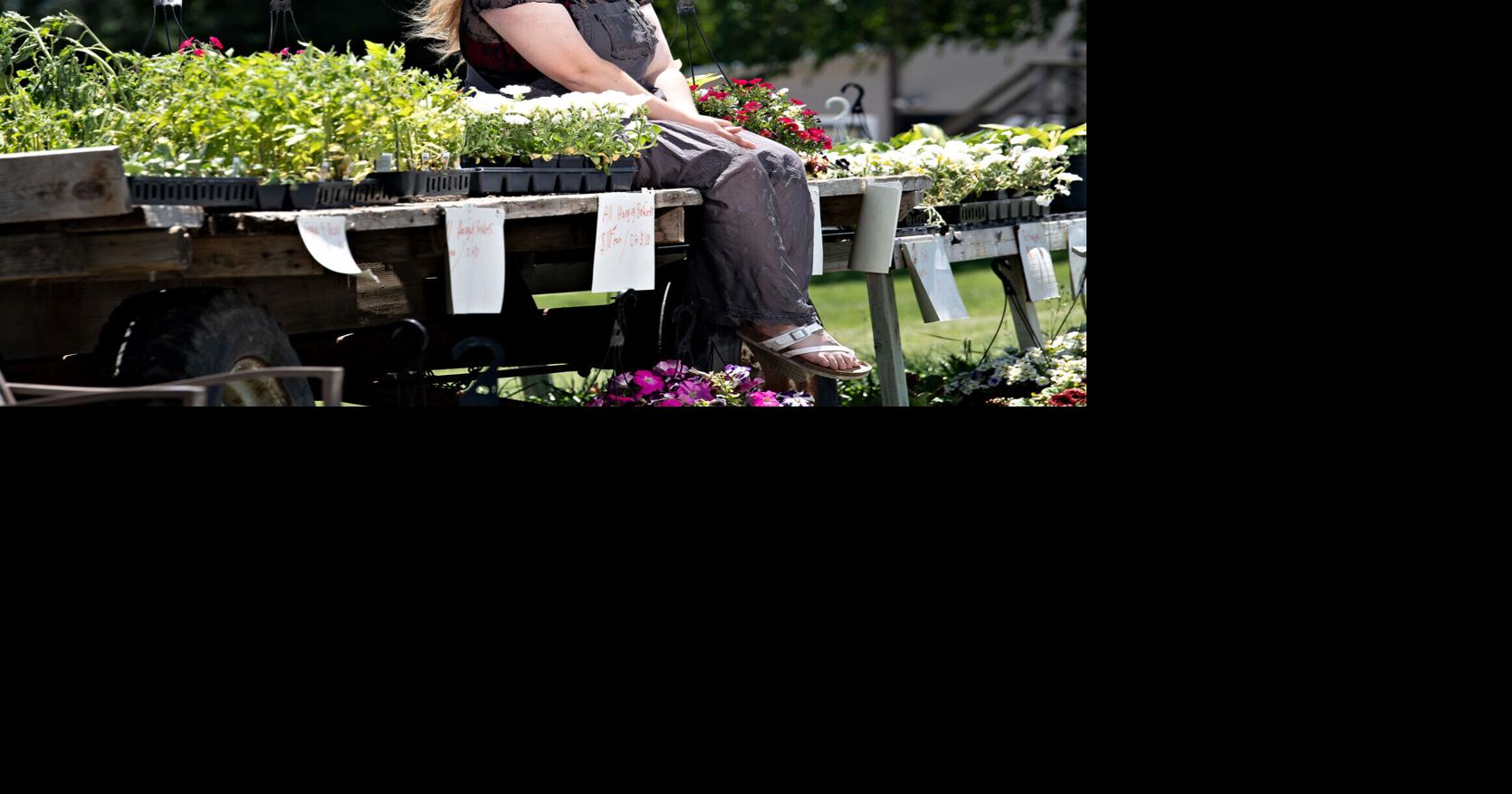 'Don't let your dreams just be dreams': Young entrepreneur growing more than plants