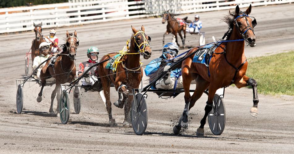 An icon returns to fairgrounds: Roger Huston is 'the' voice of harness ...