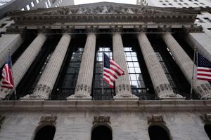 Microsoft's best day since 2008 leads US stocks, while inflation worries remain in the bond market