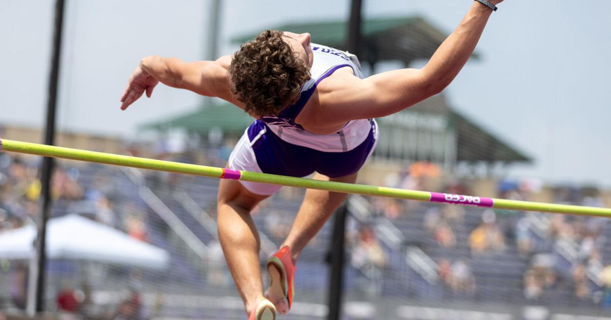 Strasburg's Colcombe wins Class 2 state track title in 100 | Nvdaily ...