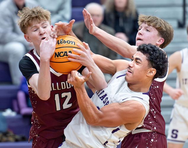 Second-period surge lifts Strasburg past Luray | Nvdaily | nvdaily.com