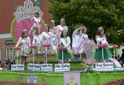 90th Shenandoah Apple Blossom Festival Grand Feature Parade Float Awards Community News Nvdaily Com