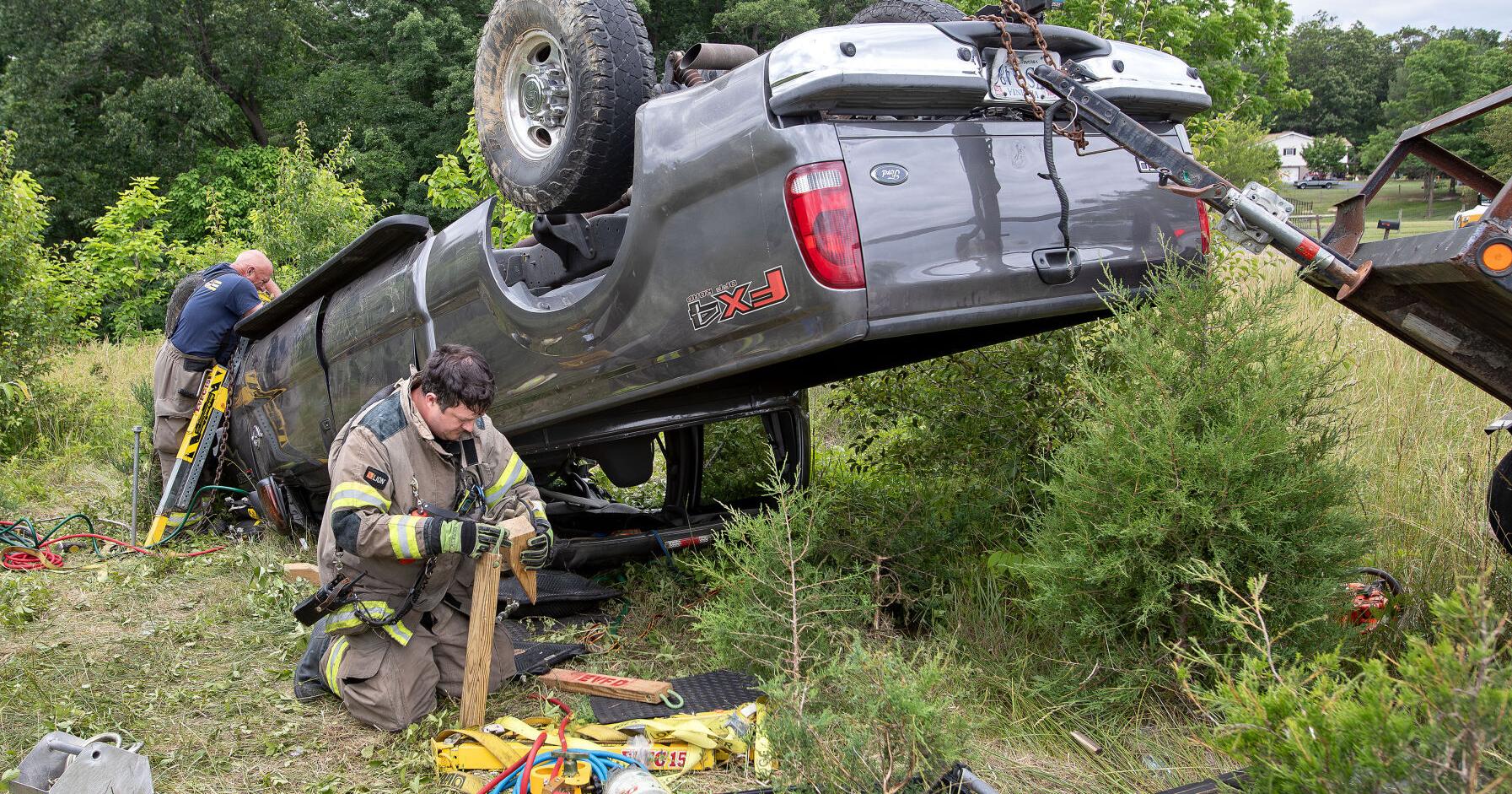 Crash sends driver, passenger to hospitals - Vimarsana News