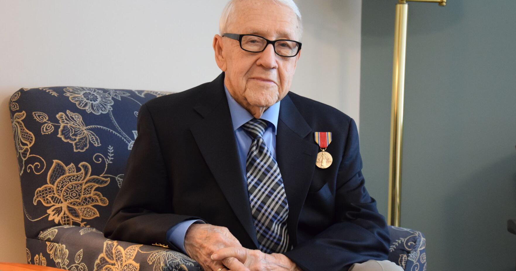 WWII veteran receives medal after 78 years - Vimarsana News