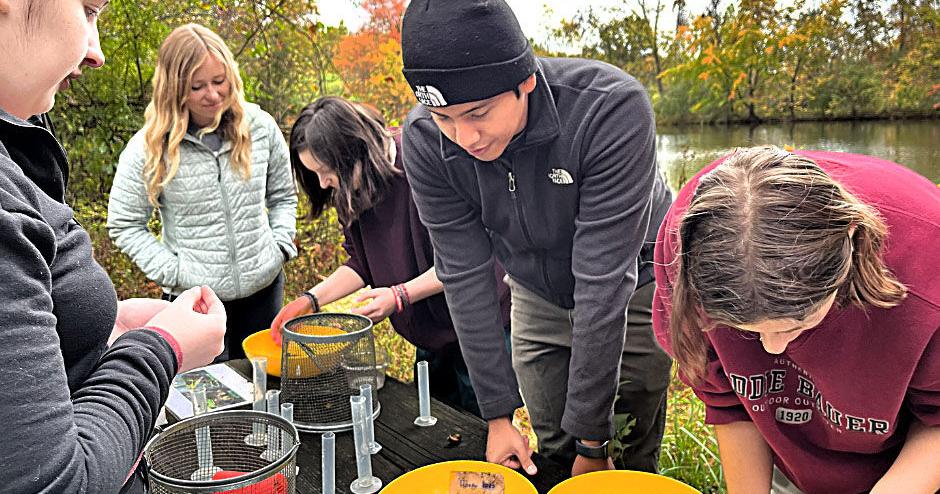 Smithsonian-Mason School of Conservation brings educational opportunities to Front Royal