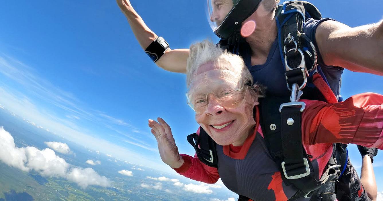 Jumping for the joy of it: 85-year-old aims to skydive 1,000 times - Vimarsana News
