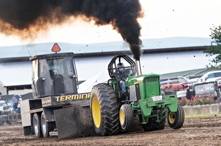 Modified Tractor Pull At Shenandoah County Fair Nvdaily nvdaily com