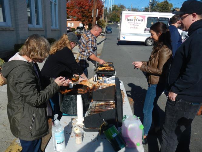 Attendees adjust appetites for grilled cheese in Strasburg Nvdaily