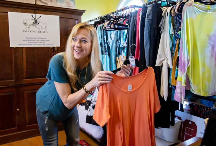 Way more fun than a yard sale': Woman turns live clothing sale into  thrifting service, Nvdaily