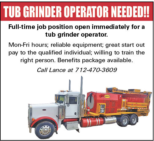 Tub Grinder Operator with Rus Grinding