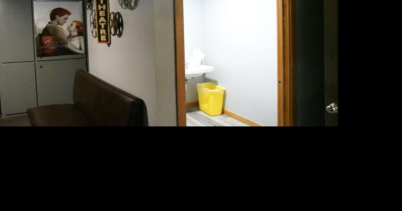 Paullina cinema reopens with renovations News