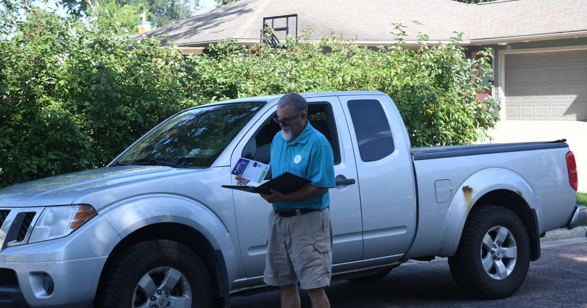 Frantz campaigns door-to-door in Sheldon as Election Day approaches