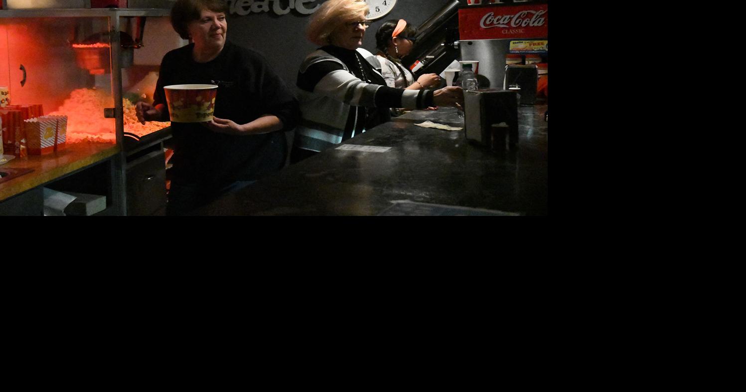 Paullina movie theater run by volunteers News