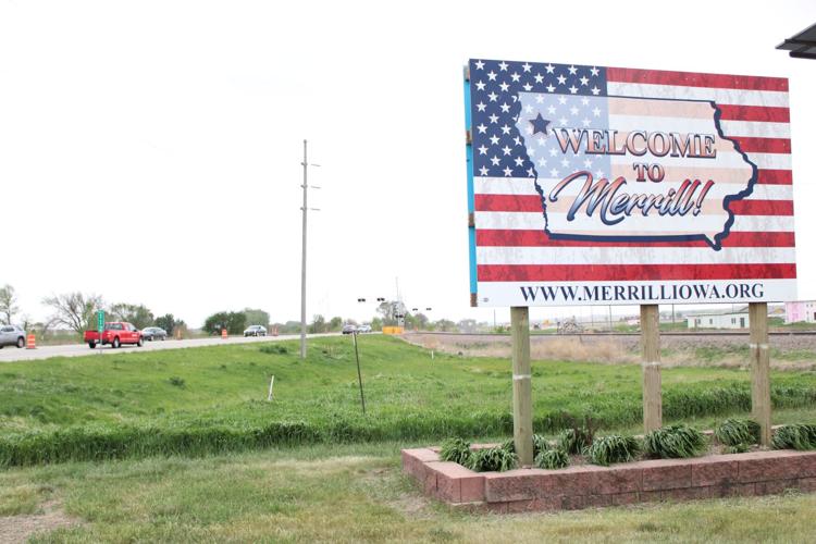 Iowa DOT holds public meeting on Merrill rail crossing study