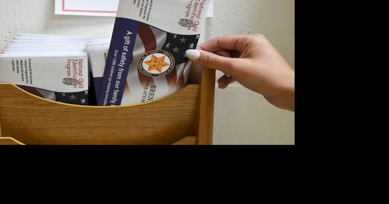 Sioux Center schools hand out child ID kits | Sioux Center News ...