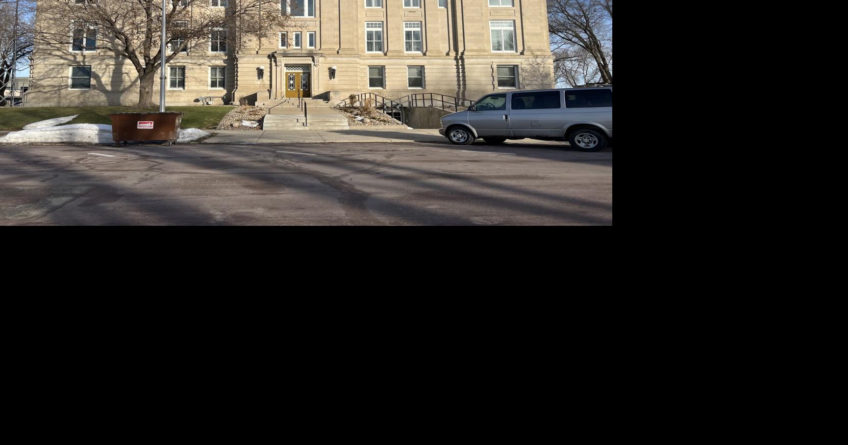 Lyon County Courthouse suspects caught in western SD