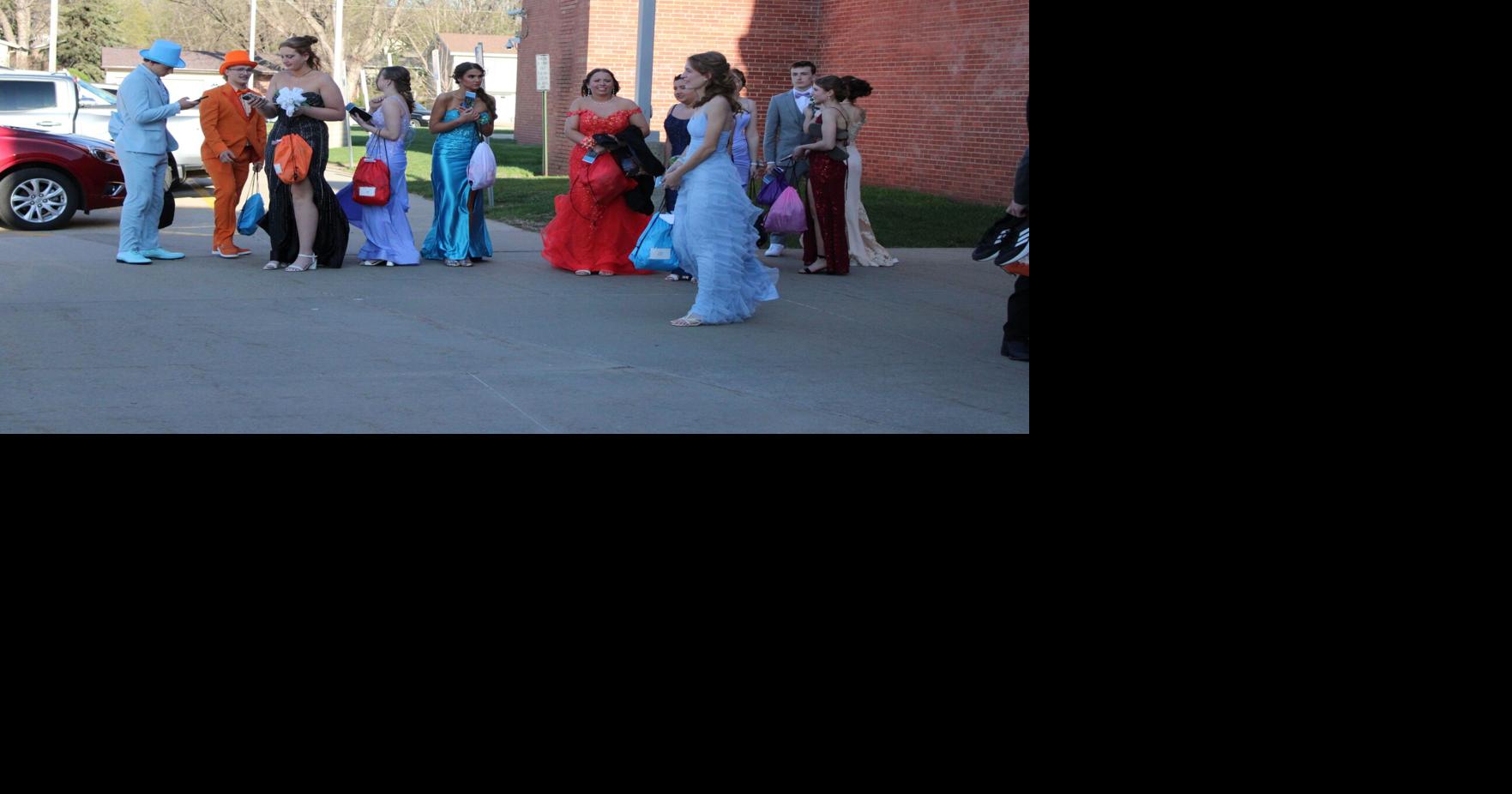 Le Mars Community High School Prom grand march 2026 | Sentinel ...