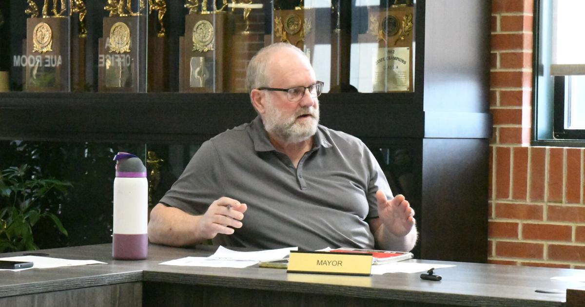 Paullina City Council weighs electric rate hikes, airport board appointments