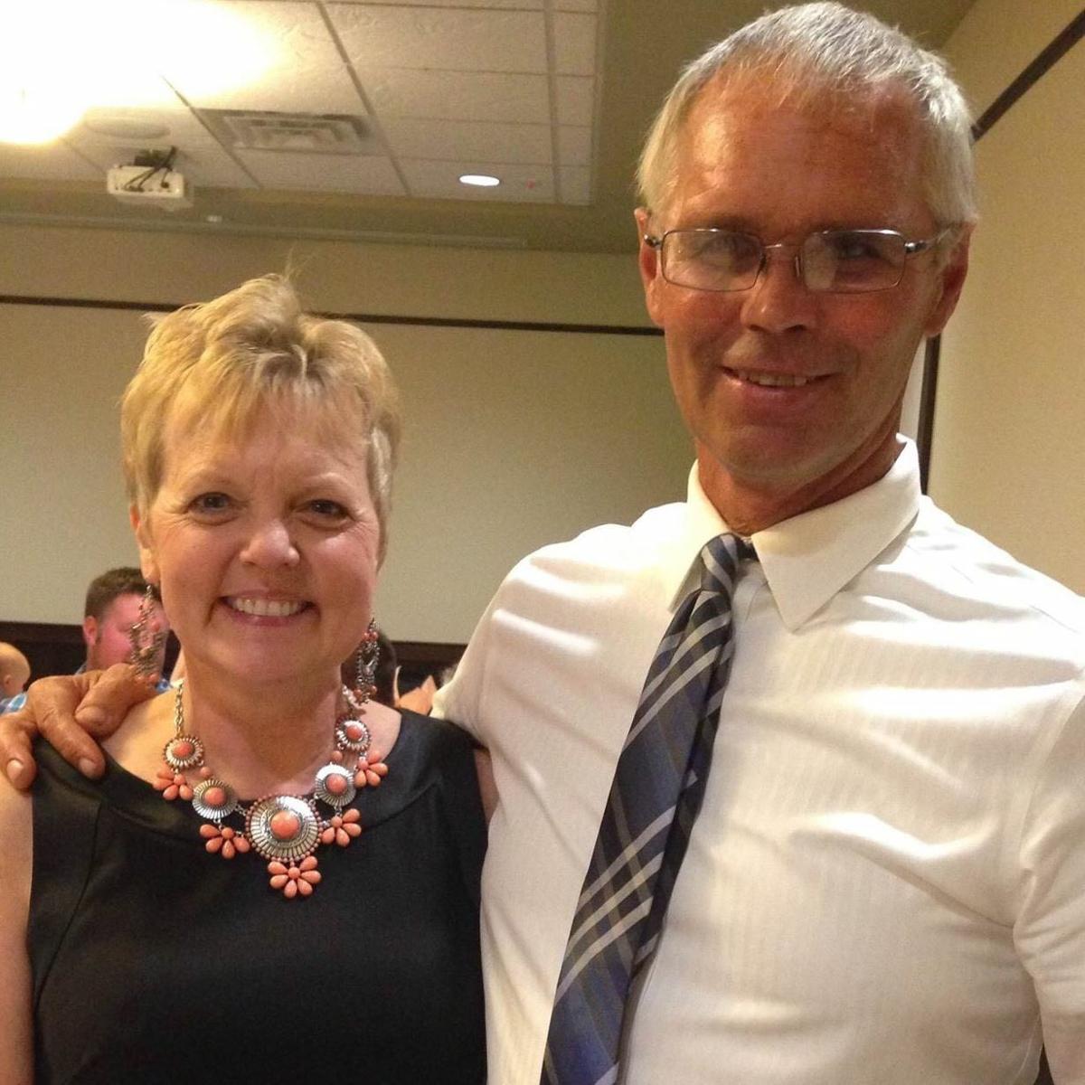 Harvest Help Farmers combine for Kingma Hawarden Independent/Ireton