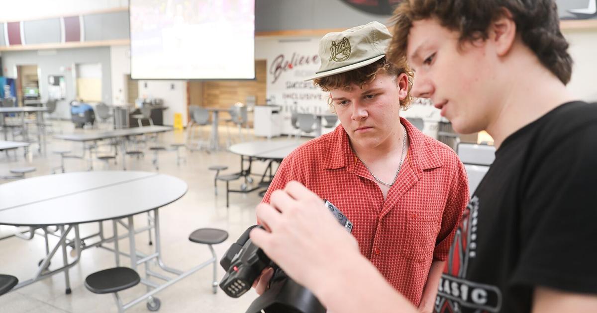 Okoboji offers new social media marketing elective | News Okoboji offers new social media marketing elective | News