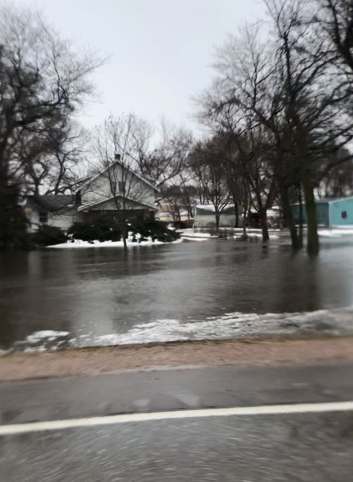 Flood Waters Cause Basement Flooding Hawarden Independent Ireton   5c897beaa5a08.image 