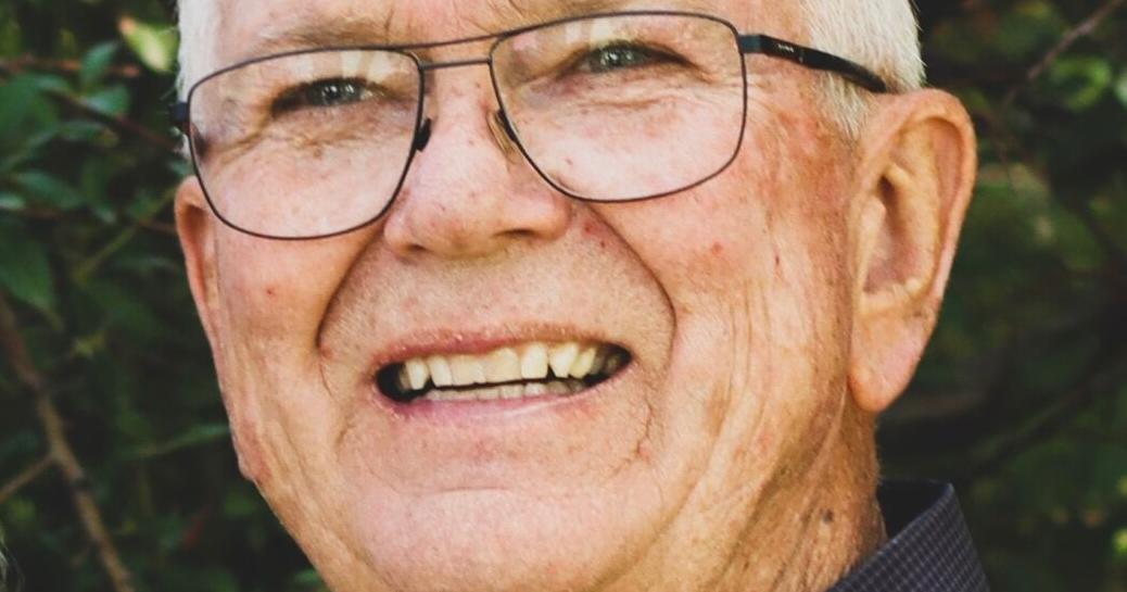 Ron Van Gelder, 75, formerly of Alton Obits 1(00)