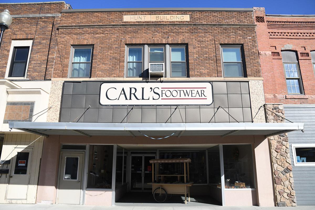 Carl's Footwear offers in-store discount, News