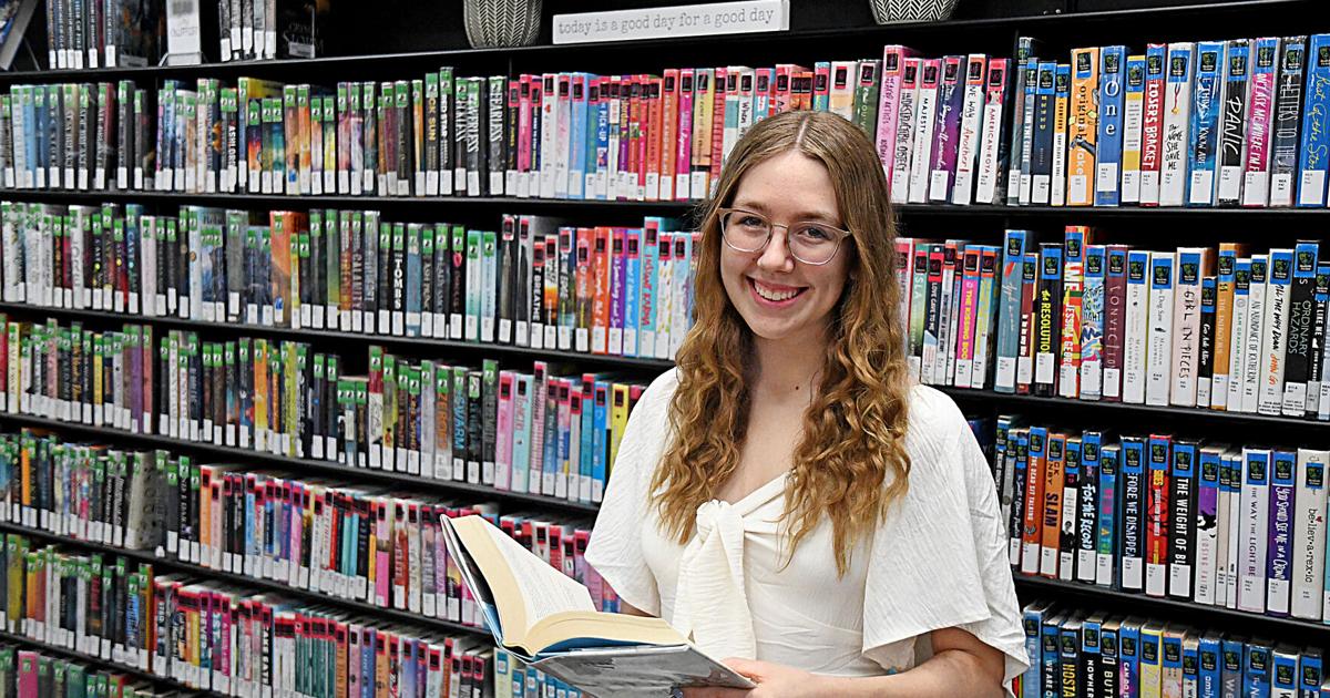 Besaw earns valedictorian for Sheldon's Class of 2026
