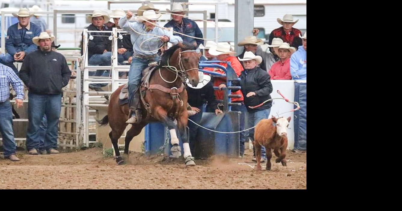 Sackett building up collection of rodeo awards | Sports | nwestiowa.com