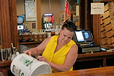 Sanborn Bar Holding Weekend Festivities News Nwestiowa Com