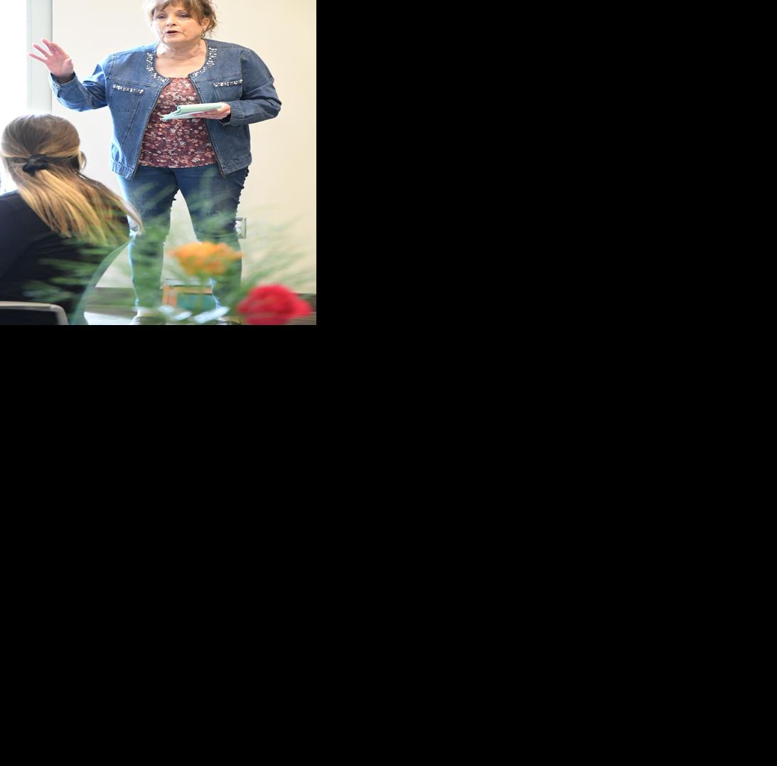 Volunteers honored for decades of service Hawarden Independent/Ireton