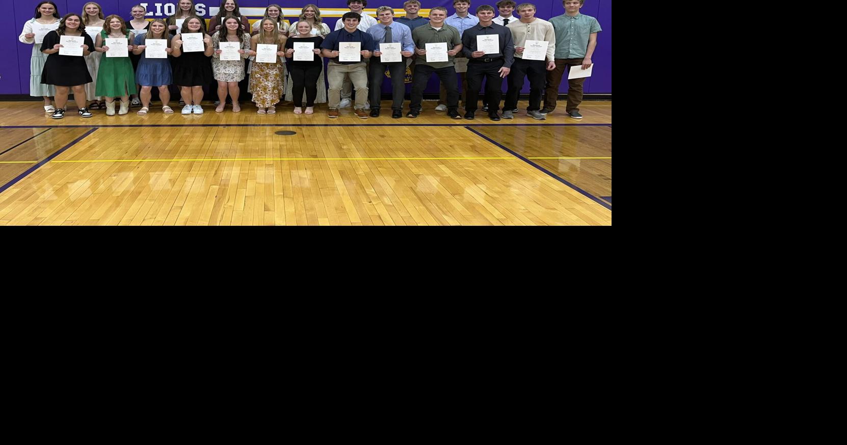 Central Lyon National Honor Society sees growth under new adviser