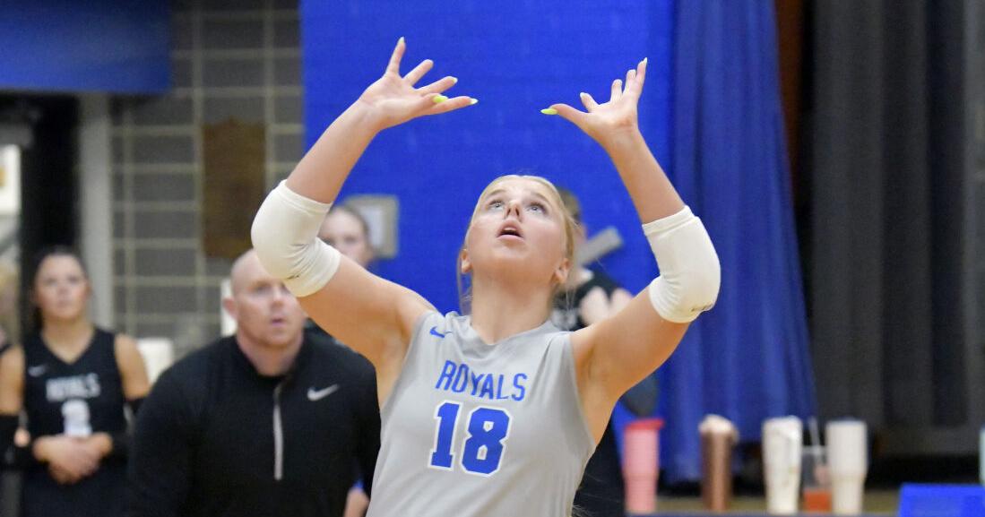 1099 Work Sign MMCRU volleyball wins five-set thriller over West Lyon to begin ...