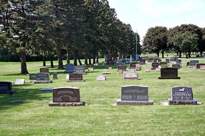 Grave Concerns At Orange City Cemetery News Nwestiowa Com