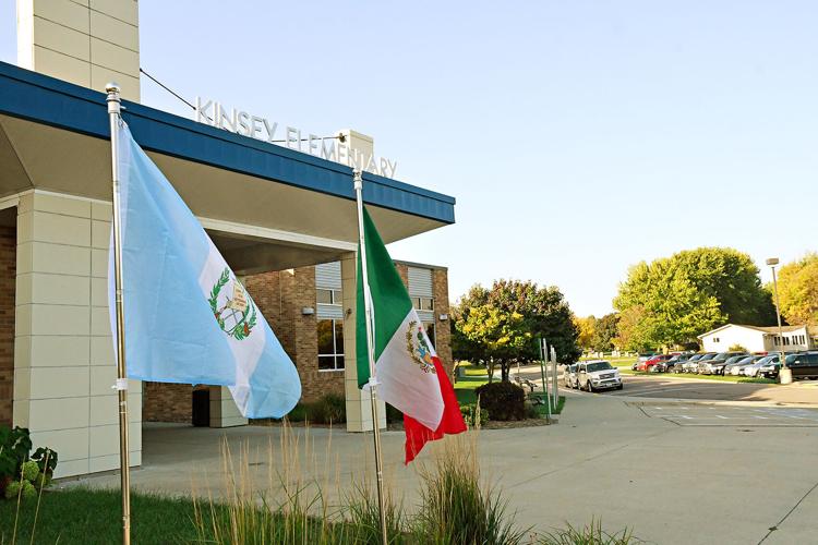 Kinsey Mexico, Guatemala flags