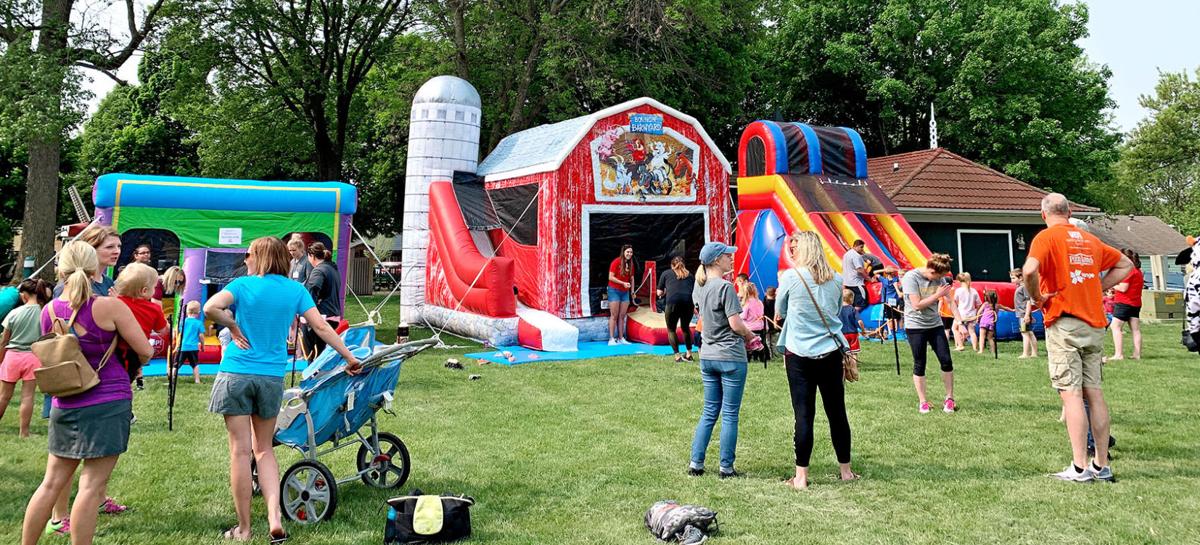 Backyard Bounce : Backyard Bounce House - Go-Dove : No cancellation