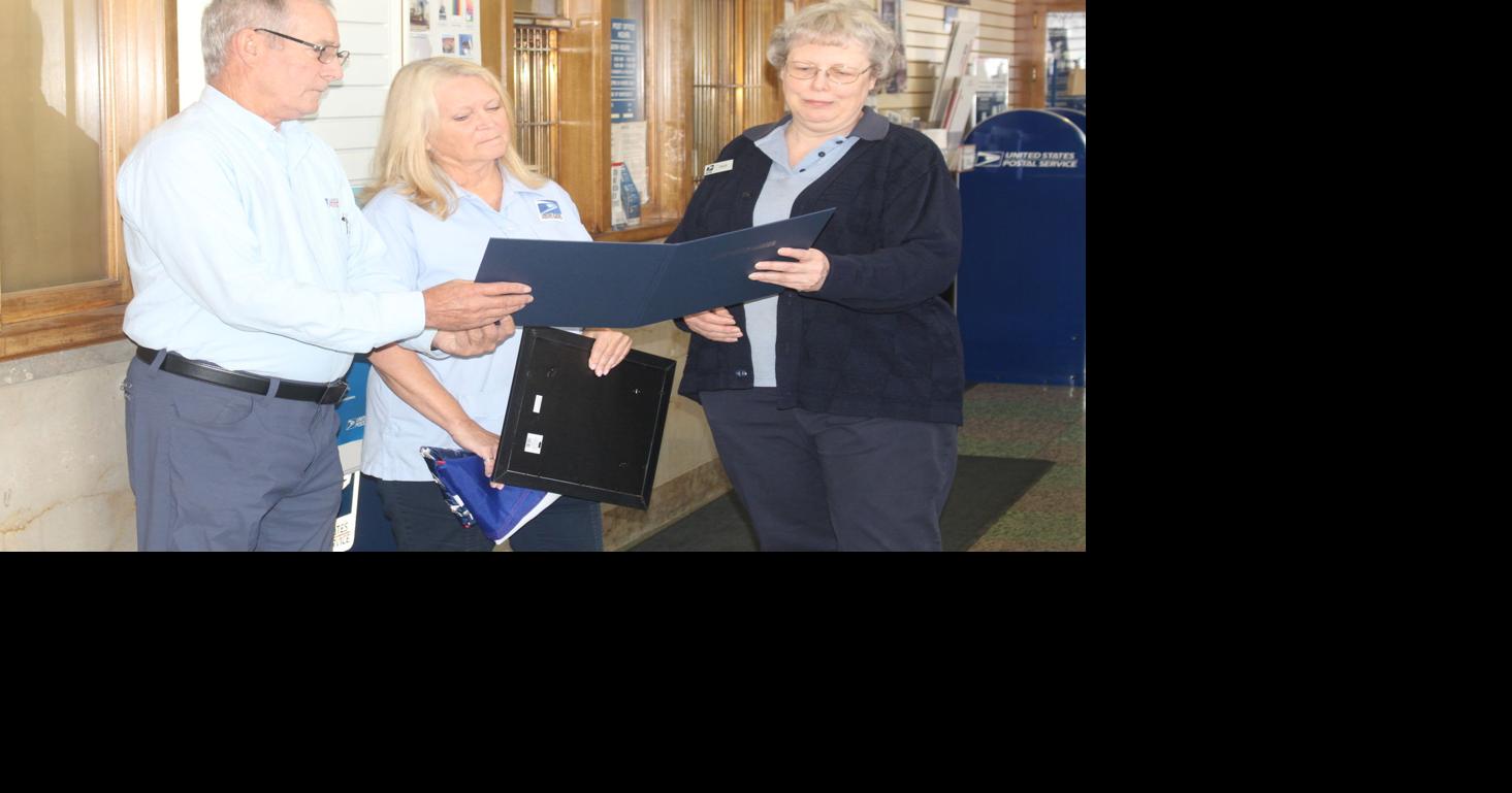 Hawarden woman retires from USPS Hawarden Independent/Ireton Examiner